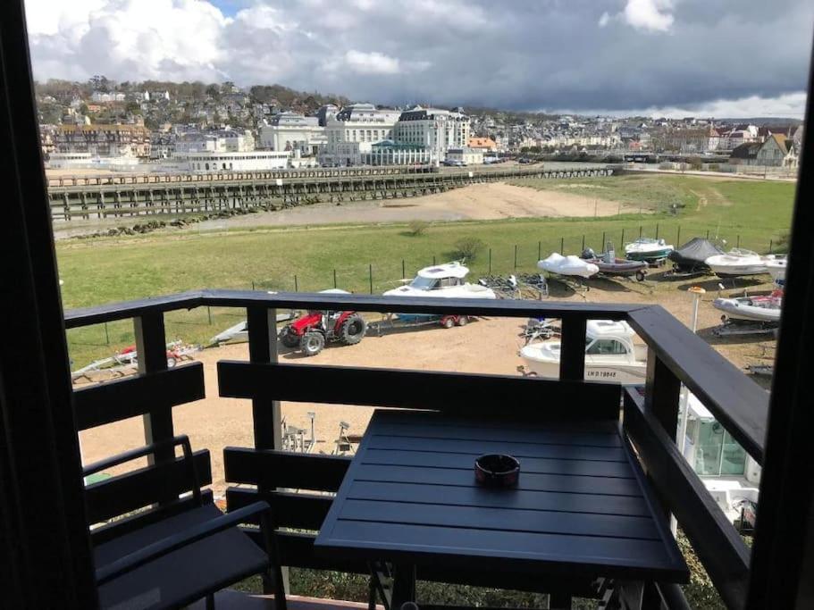 Le Cocooning-Studio Deauville Marina Avec Terrasse Vue Mer Et Plage Exterior foto